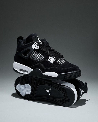 Air Jordan 4 “White Thunder”